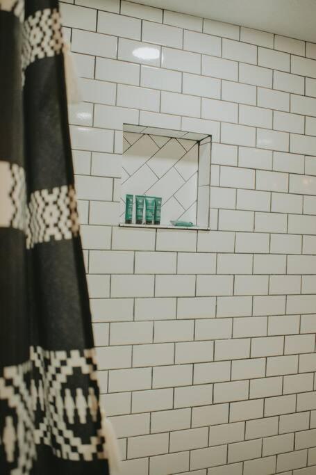 Villa Casa Charleston-3Br-2Bath-Hot Tub-Pet Friendly-No Pet Fees! Albuquerque Esterno foto