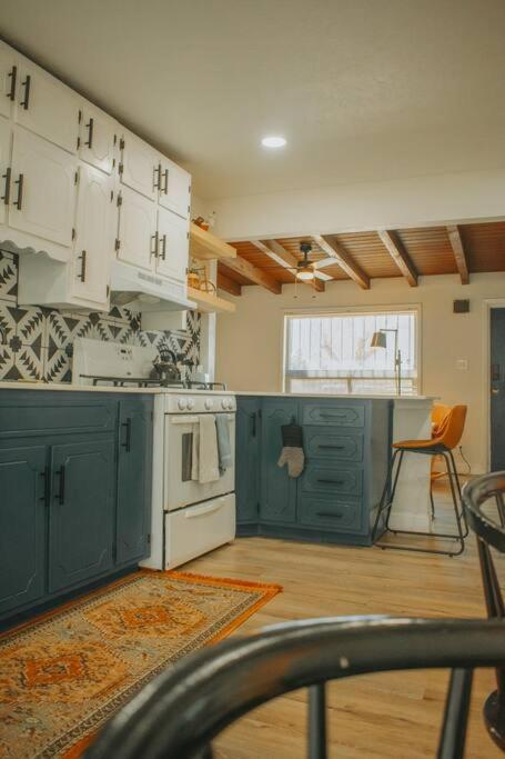 Villa Casa Charleston-3Br-2Bath-Hot Tub-Pet Friendly-No Pet Fees! Albuquerque Esterno foto