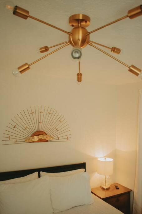 Villa Casa Charleston-3Br-2Bath-Hot Tub-Pet Friendly-No Pet Fees! Albuquerque Esterno foto