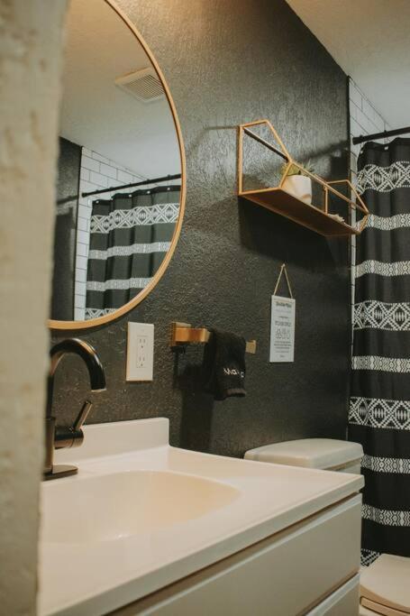 Villa Casa Charleston-3Br-2Bath-Hot Tub-Pet Friendly-No Pet Fees! Albuquerque Esterno foto