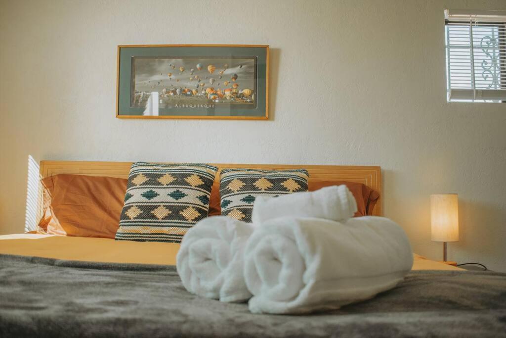 Villa Casa Charleston-3Br-2Bath-Hot Tub-Pet Friendly-No Pet Fees! Albuquerque Esterno foto