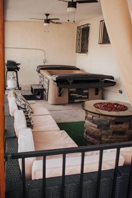 Villa Casa Charleston-3Br-2Bath-Hot Tub-Pet Friendly-No Pet Fees! Albuquerque Esterno foto