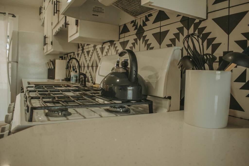 Villa Casa Charleston-3Br-2Bath-Hot Tub-Pet Friendly-No Pet Fees! Albuquerque Esterno foto