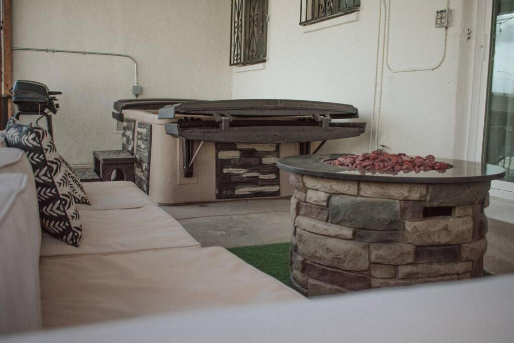 Villa Casa Charleston-3Br-2Bath-Hot Tub-Pet Friendly-No Pet Fees! Albuquerque Esterno foto