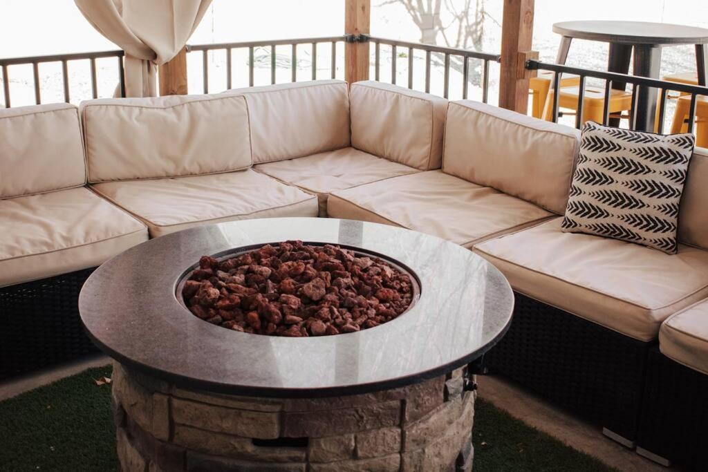 Villa Casa Charleston-3Br-2Bath-Hot Tub-Pet Friendly-No Pet Fees! Albuquerque Esterno foto